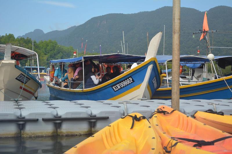هتل The Jemuruk Island Resort