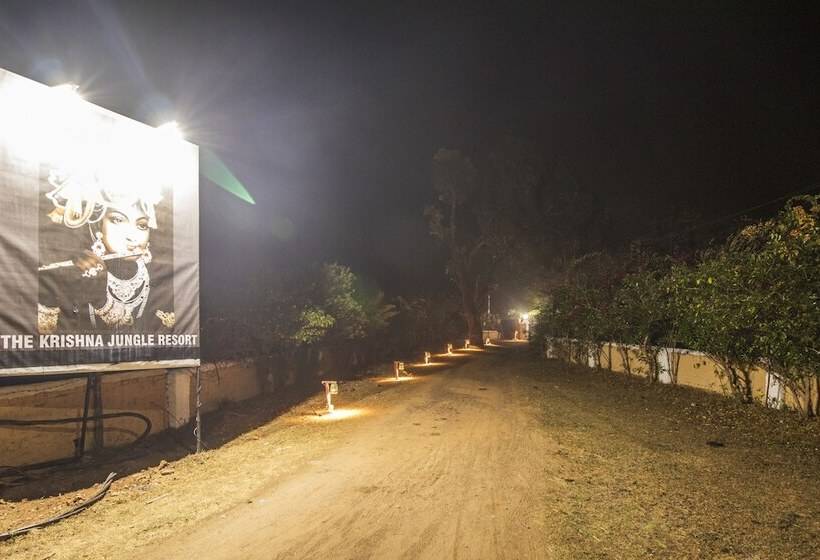 ホテル Krishna Jungle Resort