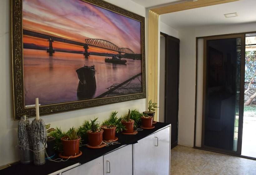 پانسیون Athi Resorts