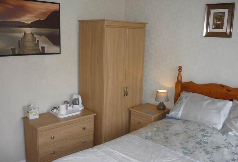 بنسيون De La Warr Guest House