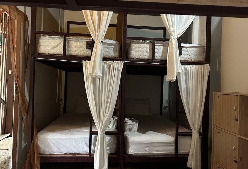 הוסטל Aforetime House @ Samui