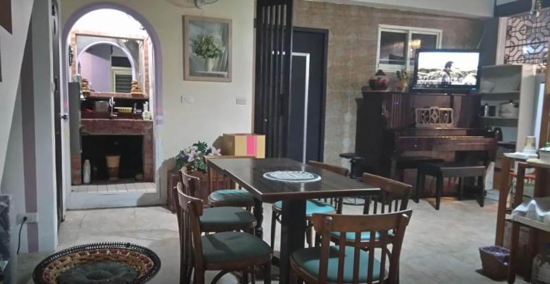 تختخواب و صبحانه Sunday Inn