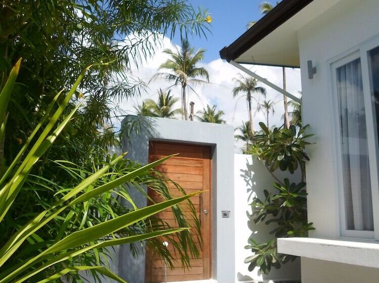 Chuan Chom Villas