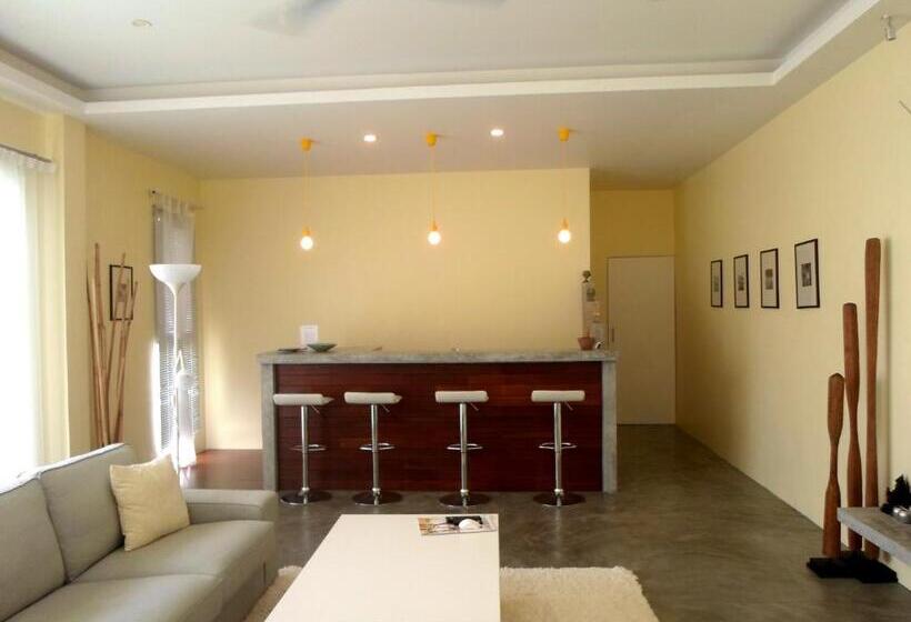 Chuan Chom Villas
