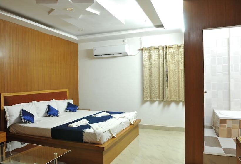 New Hotel Shiva