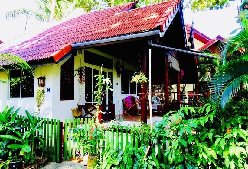 استراحتگاه Starbay Samui