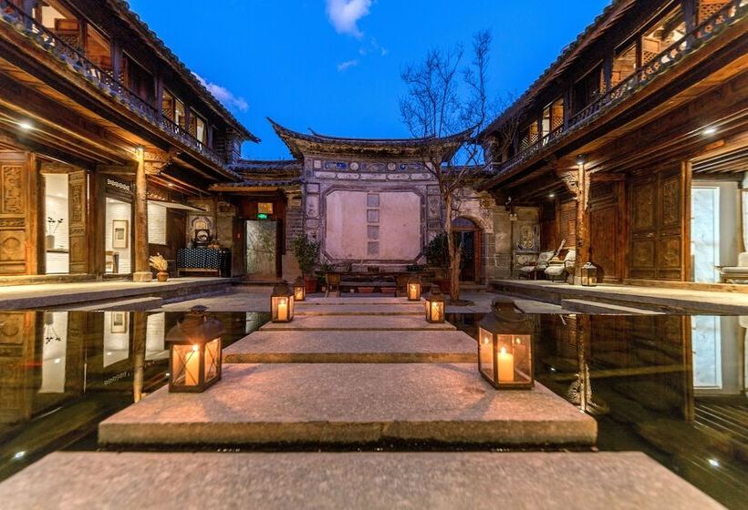 Dali Old Courtyard Boutique Inn