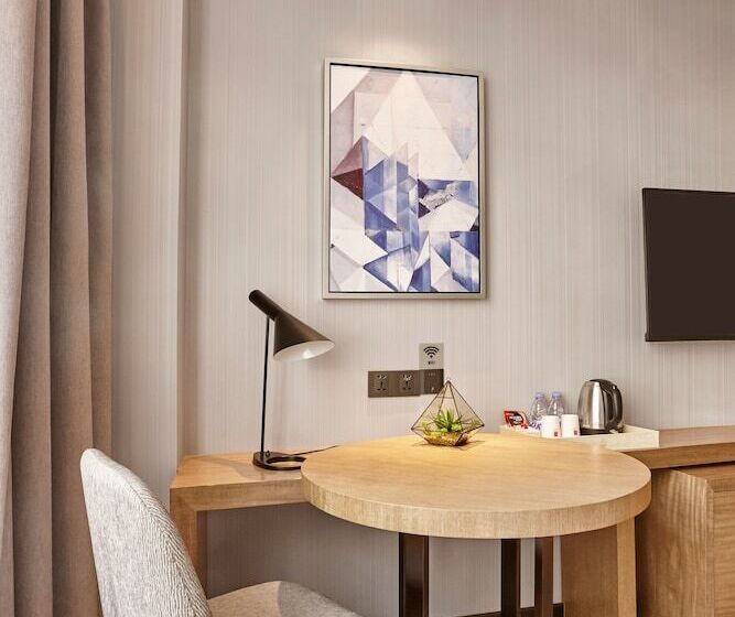 Echarm Hotel Qingyuan Stadium Branch