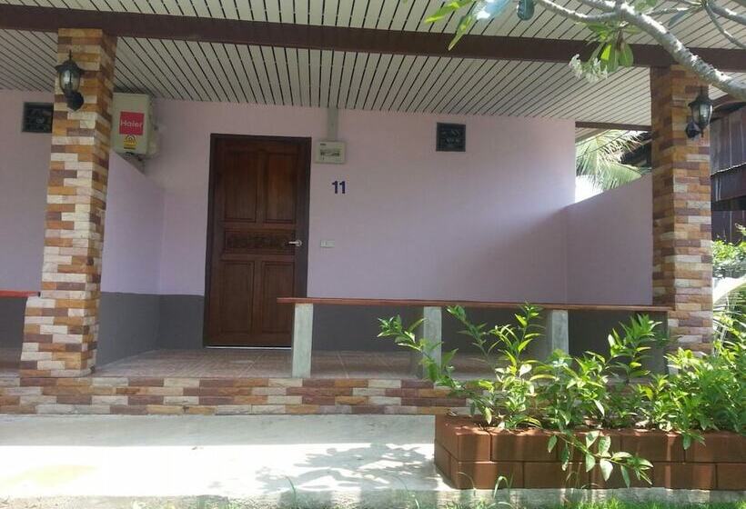 هتل Amazon Villas