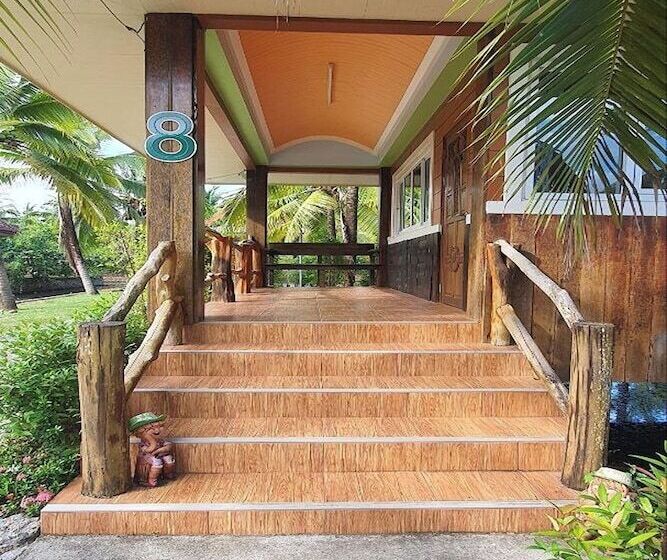 هتل M Resort