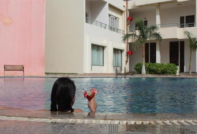 酒店 Seven Sky Clarks Exotica