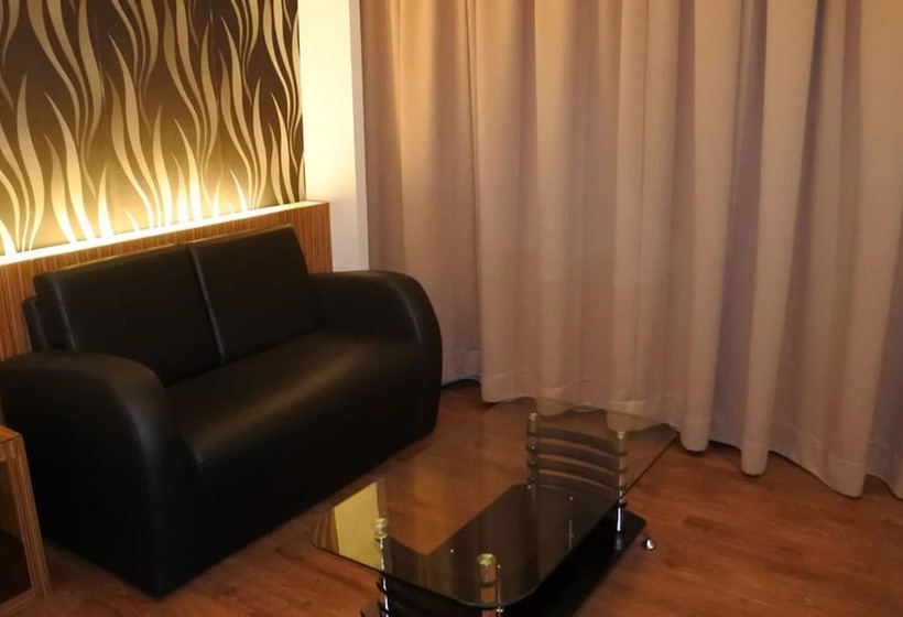 New World Express Motel