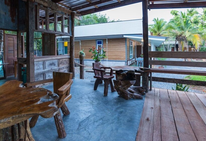 پانسیون Aonang Privacy Resort