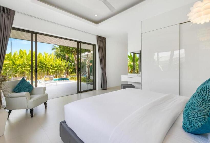 Villa White Orchid