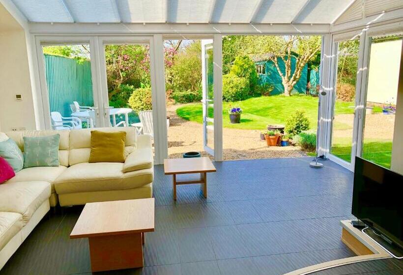 تختخواب و صبحانه Laurels