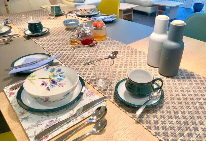 تختخواب و صبحانه Laurels