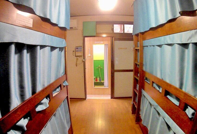 Guest House In Amami Ryoufuu   Hostel