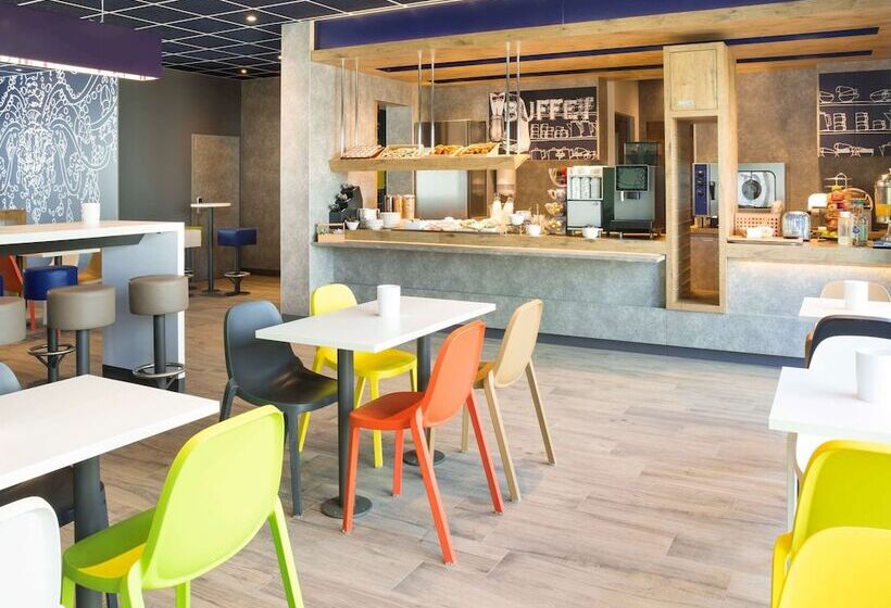 בית מלון כפרי Ibis Budget Fribourg