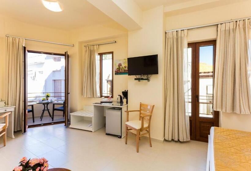 בית מלון כפרי Polyxenia Suites