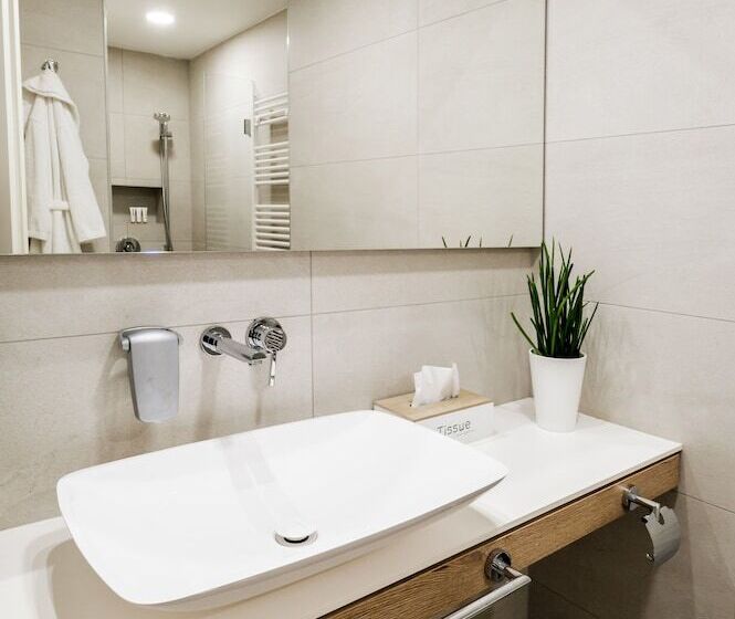 膳宿费 Adele Apartments