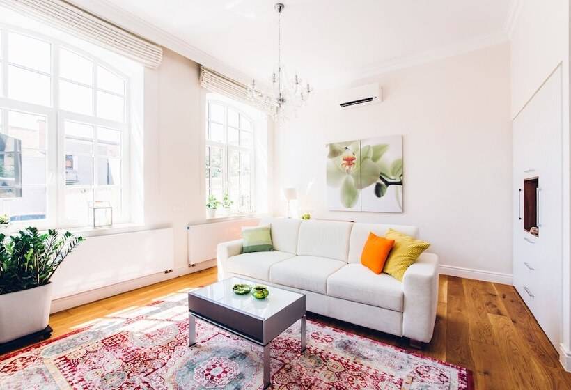 膳宿费 Adele Apartments