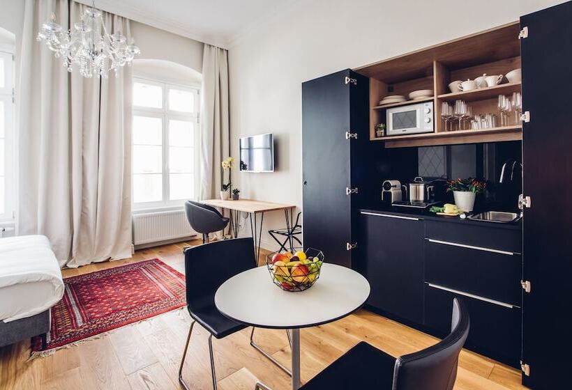 膳宿费 Adele Apartments