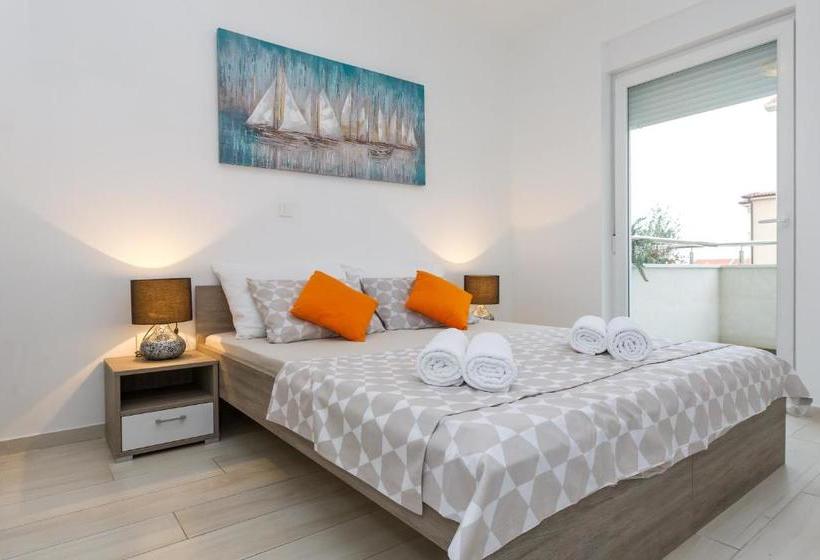 Apartments Adria