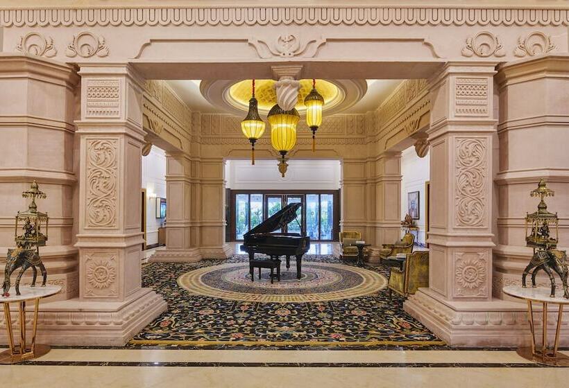 酒店 Mayfair Lake Resort