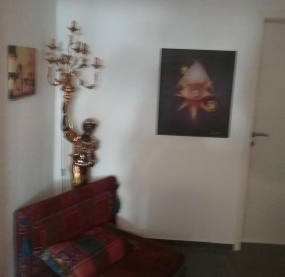 مبيت وإفطار Maharaa
