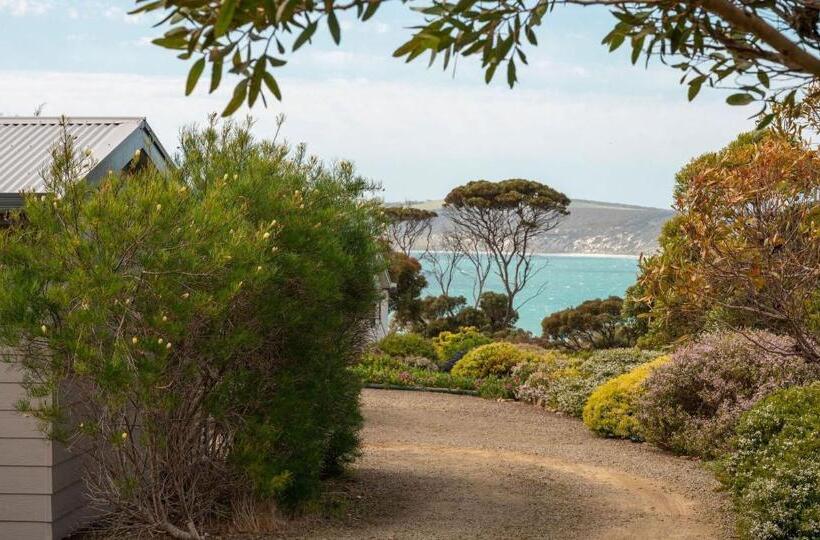 Emu Bay Holiday Homes