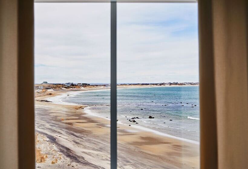 فندق Block Island Beach House