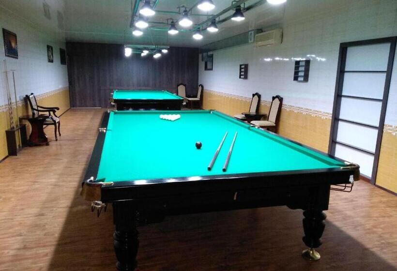 فندق Turon Plaza