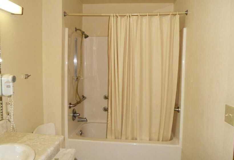 Western Motel   Camilla