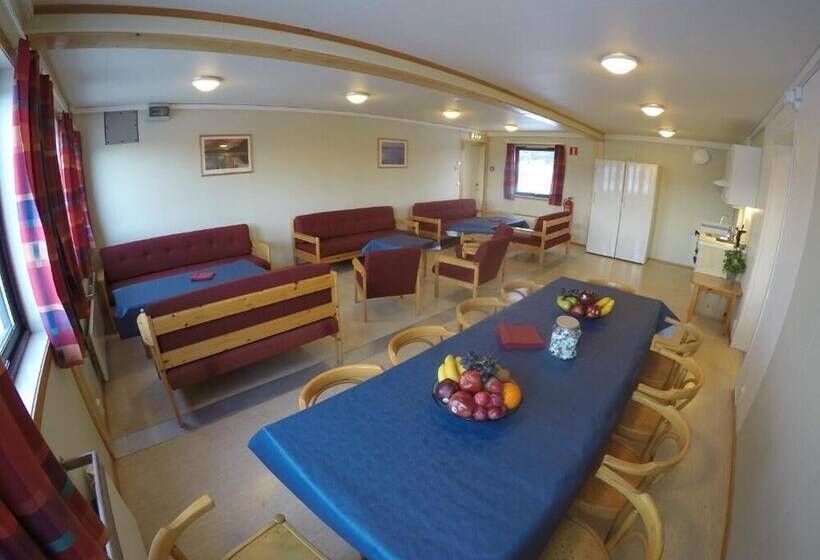 호스텔 Lundhøgda Camping Og Motell