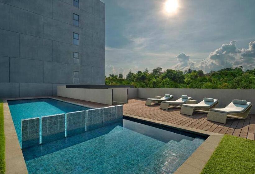 هتل Four Points By Sheraton Balikpapan