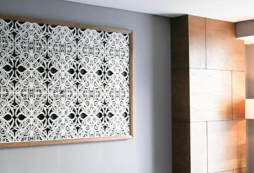 هتل Four Points By Sheraton Balikpapan