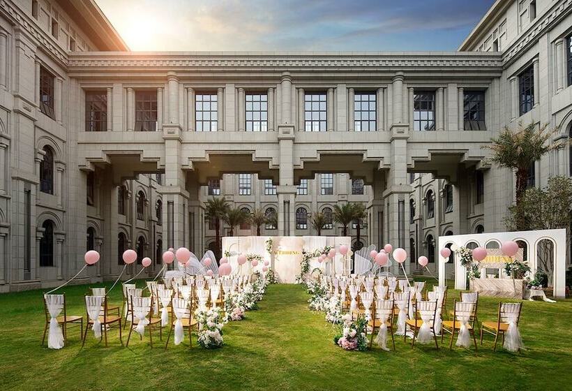 فندق Howard Johnson By Wyndham Jimei Lake Plaza Xiamen