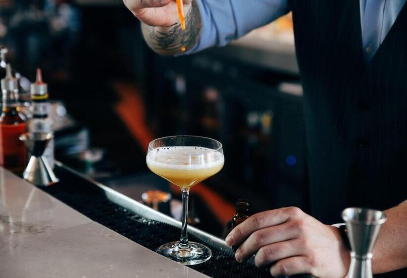 هتل Loews Kansas City