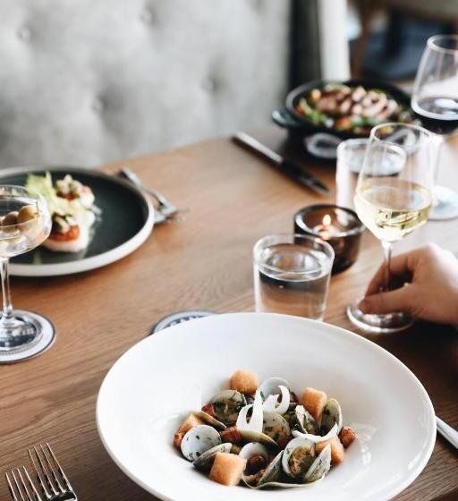 هتل Loews Kansas City