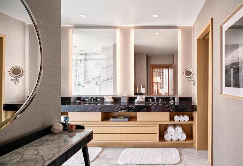 هتل Loews Kansas City