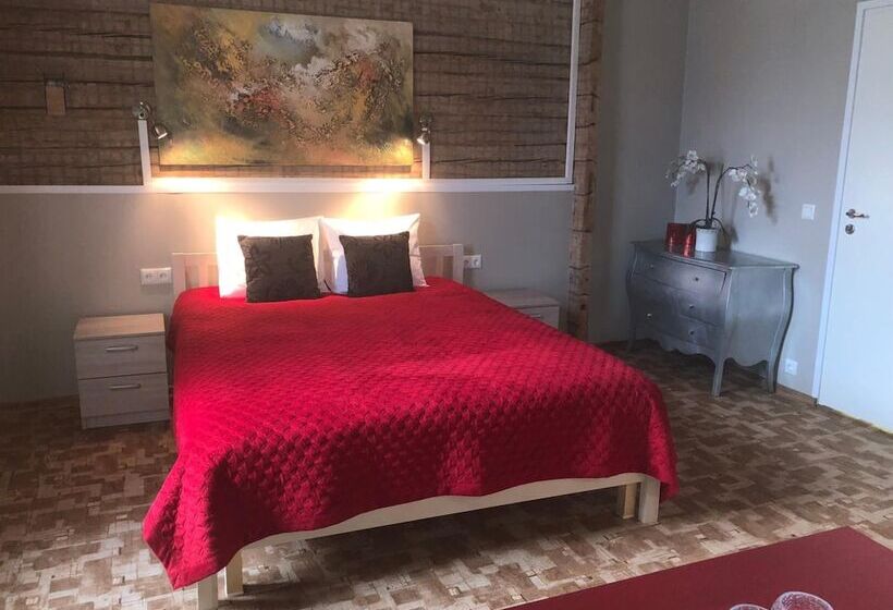 پانسیون Villa Kadriorg Hostel