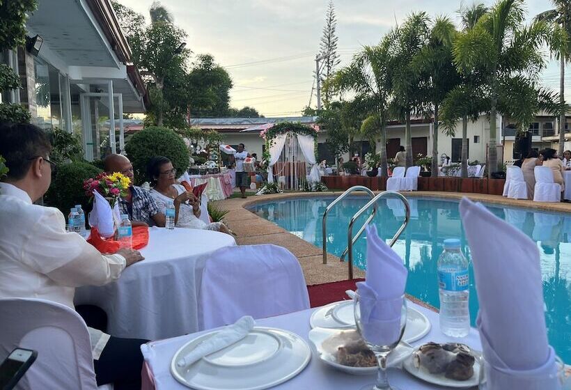 Hotel Miles Yce Bamboo House