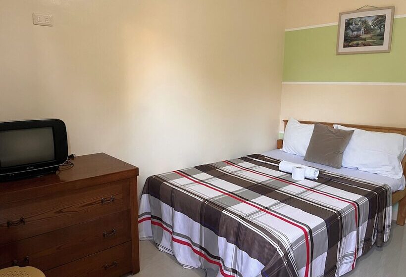 Hotel Miles Yce Bamboo House