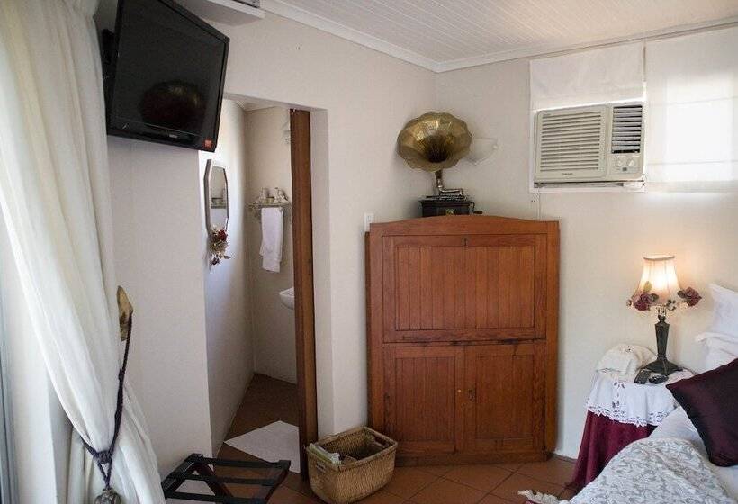 هتل Onthesummit Lodge & Conference Venue