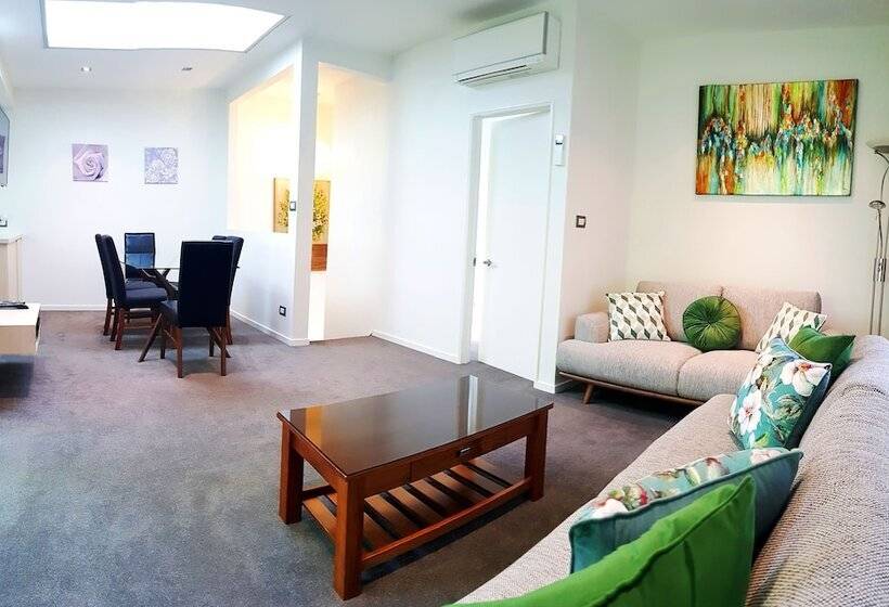 St James Apartments