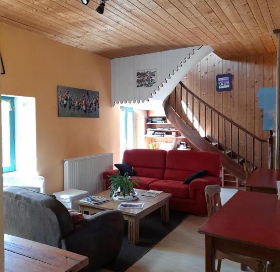 مبيت وإفطار Les Hortensias Gr 34   Chambres D Hôtes