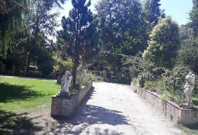 פונדק La Ribera
