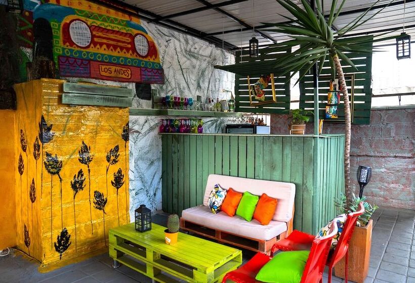 هتل Los Andes Hostel