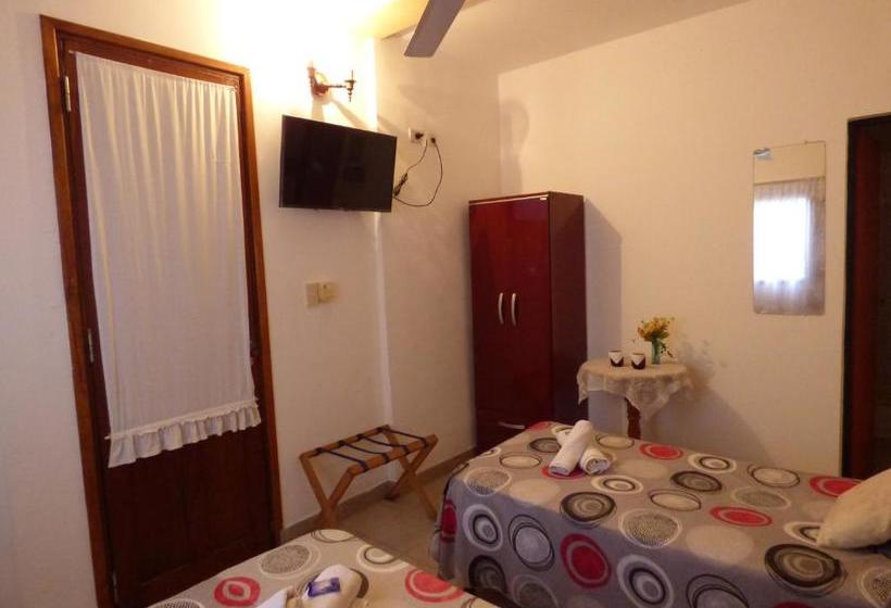 Sayta Hostal