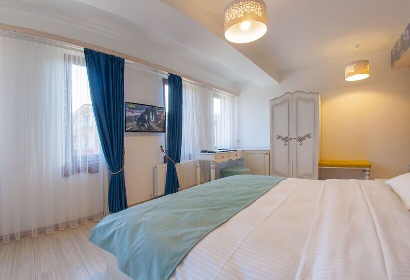 فندق 1inci Konak